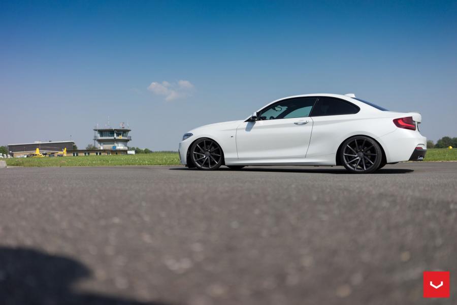  BMW 2-Series on Vossen Wheels (CVT) 2017 года  (фото 39 из 46)